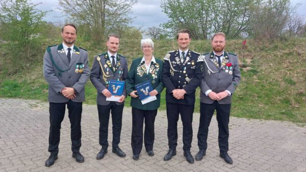 v.l. Sascha Bauer, Max Lemmermann, Betina Schlütermann, Christoph Schlüter, Patrick Lalande